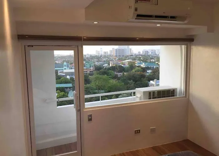 Cozy 35sqm W Balcony Wifi Near Robinsons Mall *