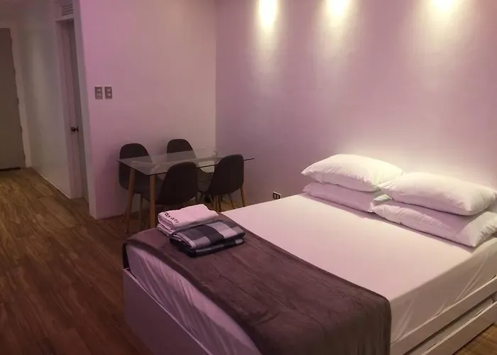 Cozy 35sqm W Balcony Wifi Near Robinsons Mall Apartment Manila